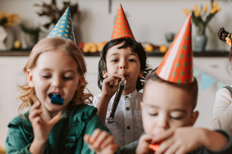 Mom causes debate after sharing the surprising 'gift' she gives for every kid's party