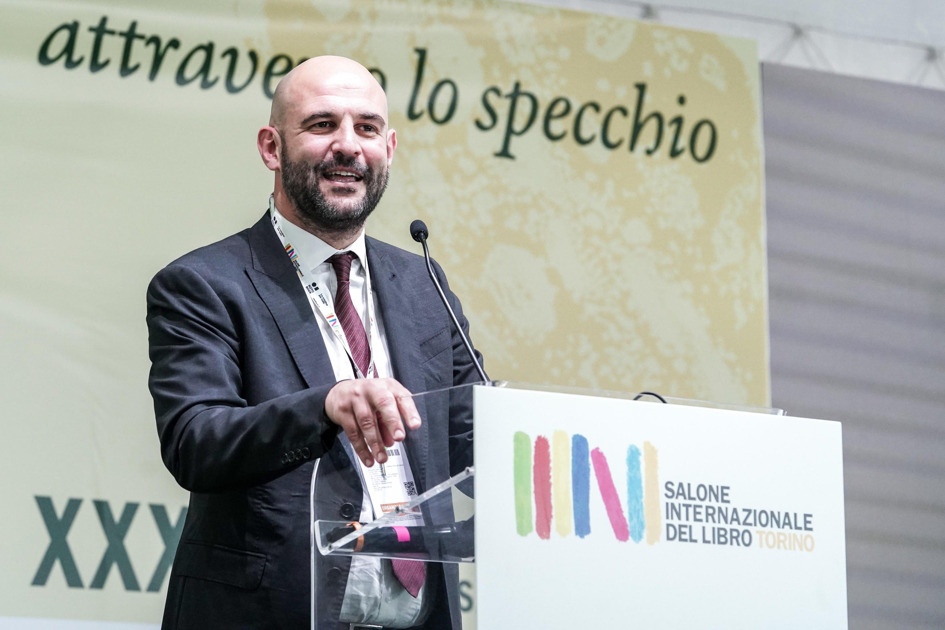 Se il maschio tossico è un compagno le leonesse femministe miagolano