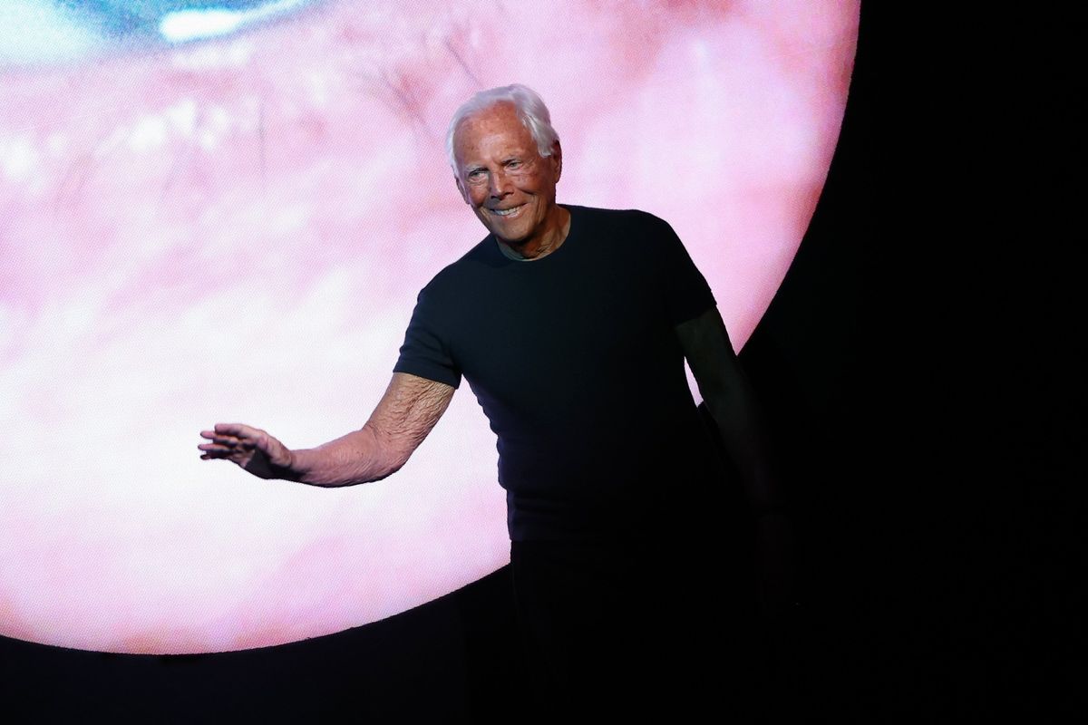 Giorgio Armani: «Meloni ha un bel viso e attributi»