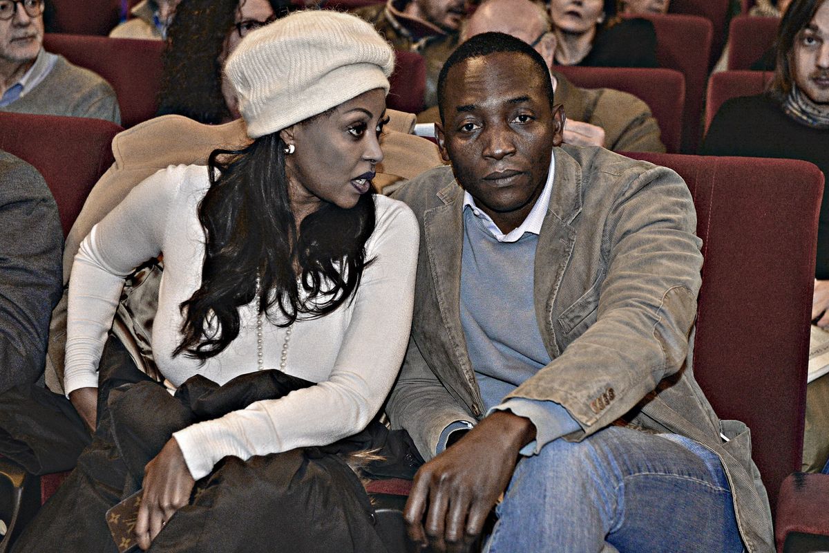 «La villa dei Soumahoro coi soldi delle coop»