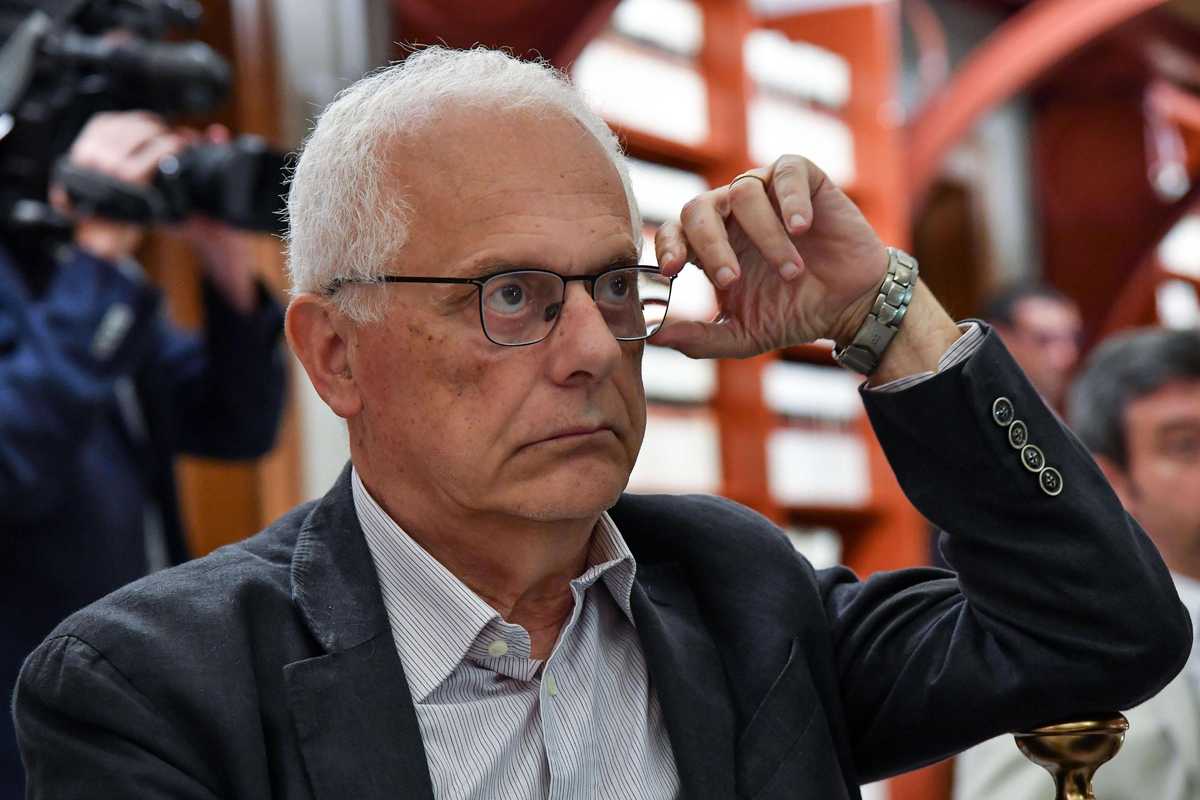 Caro Visco, visti i guai in casa i ceffoni non doveva darli al popolo