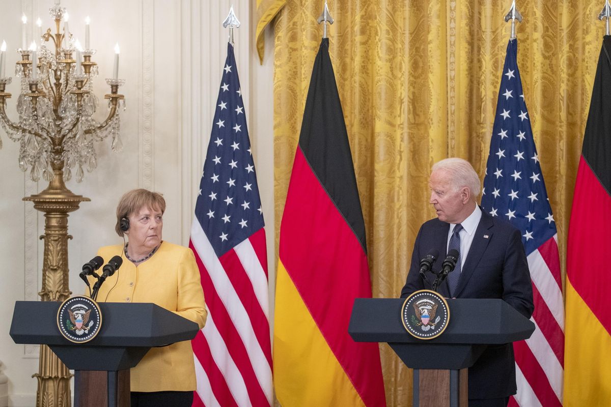 Gli ex amici di Mosca fanno la morale a Trump