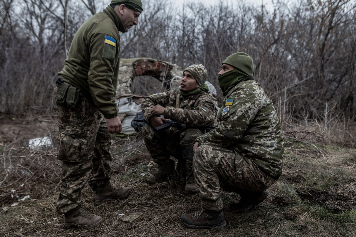 I timori dei superstiti di Avdiivka: «I russi avanzano, hanno più armi»