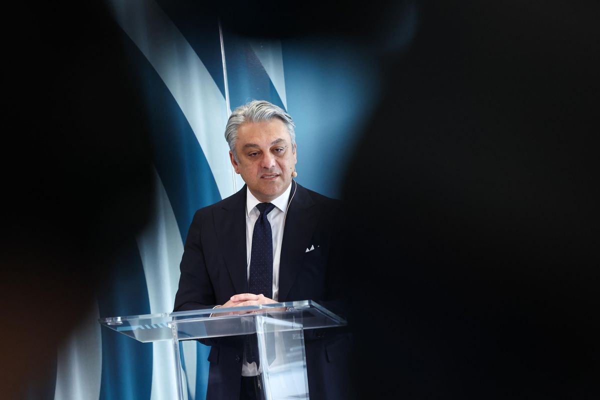 Stellantis si allea con Berlino e Parigi per l’auto a basso costo anti Pechino