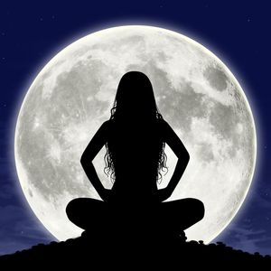 How The Full Moon In Virgo Will Impact Your Sun, Moon & Rising Sign