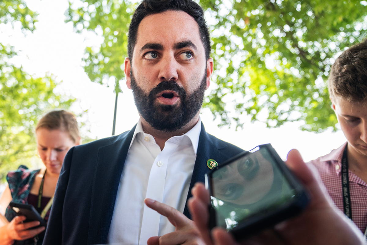 New York Suburbs May Return Democrats To Power In Congress