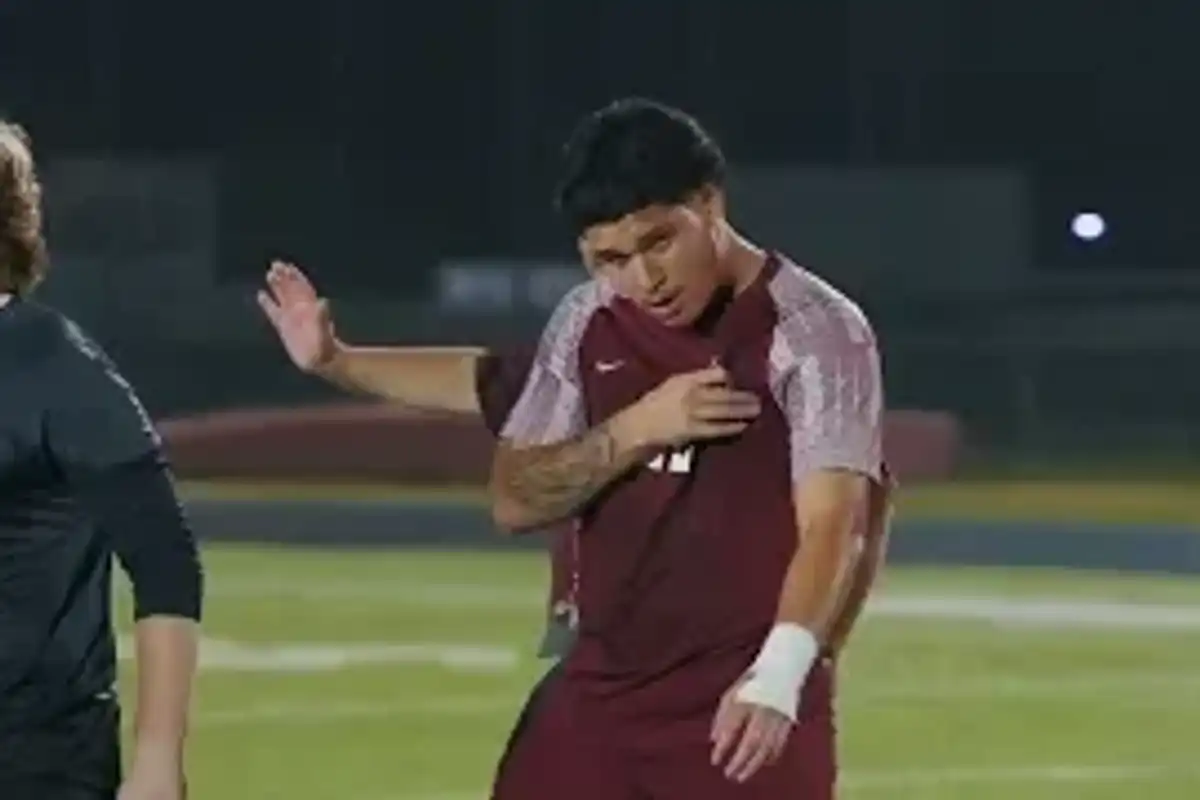 HIGHLIGHTS: George Ranch Longhorns vs Dulles Vikings Boys Soccer
