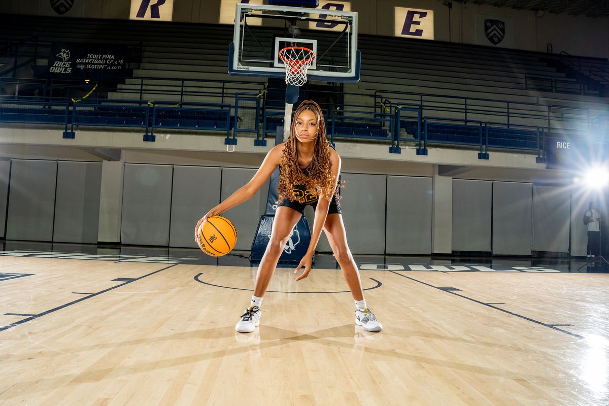 VYPE HOU Public School Girls Basketball Player of the Year Fan Poll Presented By Sun and Ski Sports