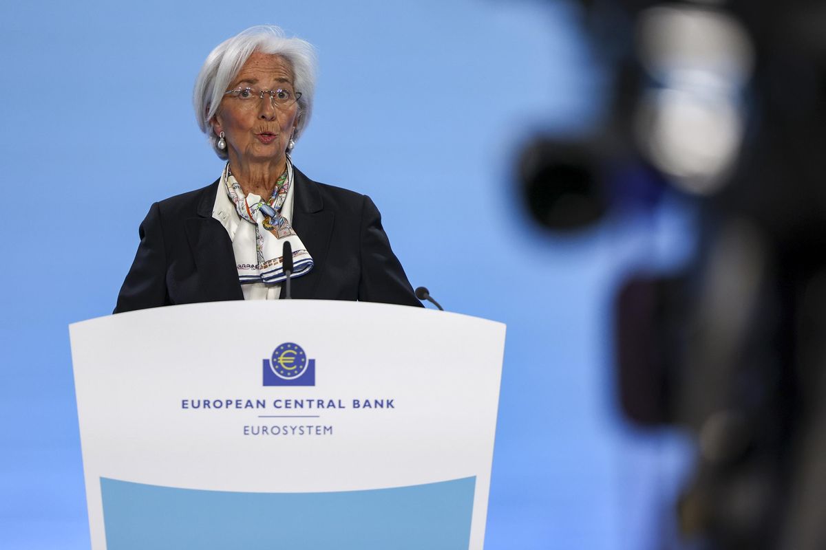 La Lagarde adesso si lamenta per la crescita dei salari e blocca i tassi di interesse