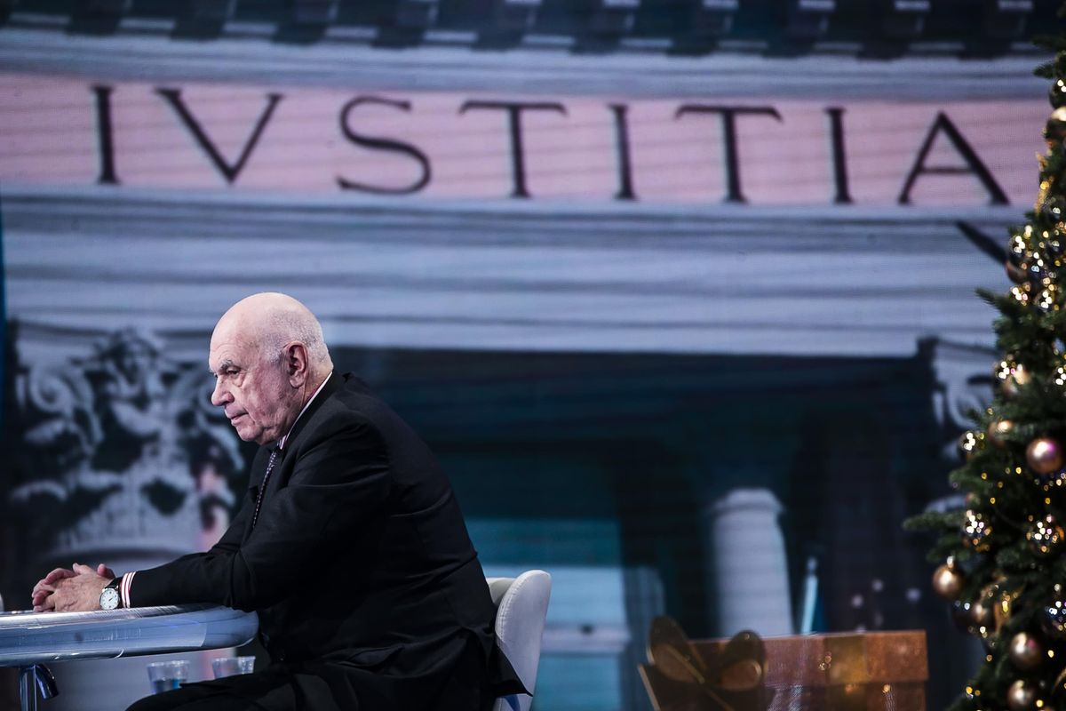 Il problema non sono solo le talpe. Ecco i rapporti (spericolati) dei pm