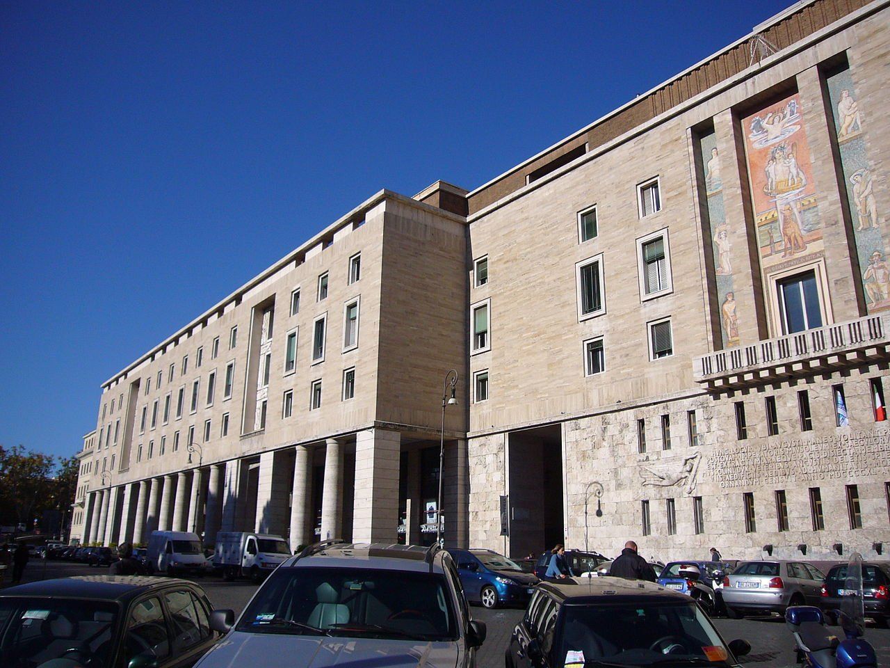 Hotel Inps, il gip gela i Benetton