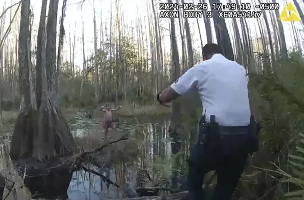 Helicopter's thermal imaging helps save a young autistic girl lost in a Florida swamp