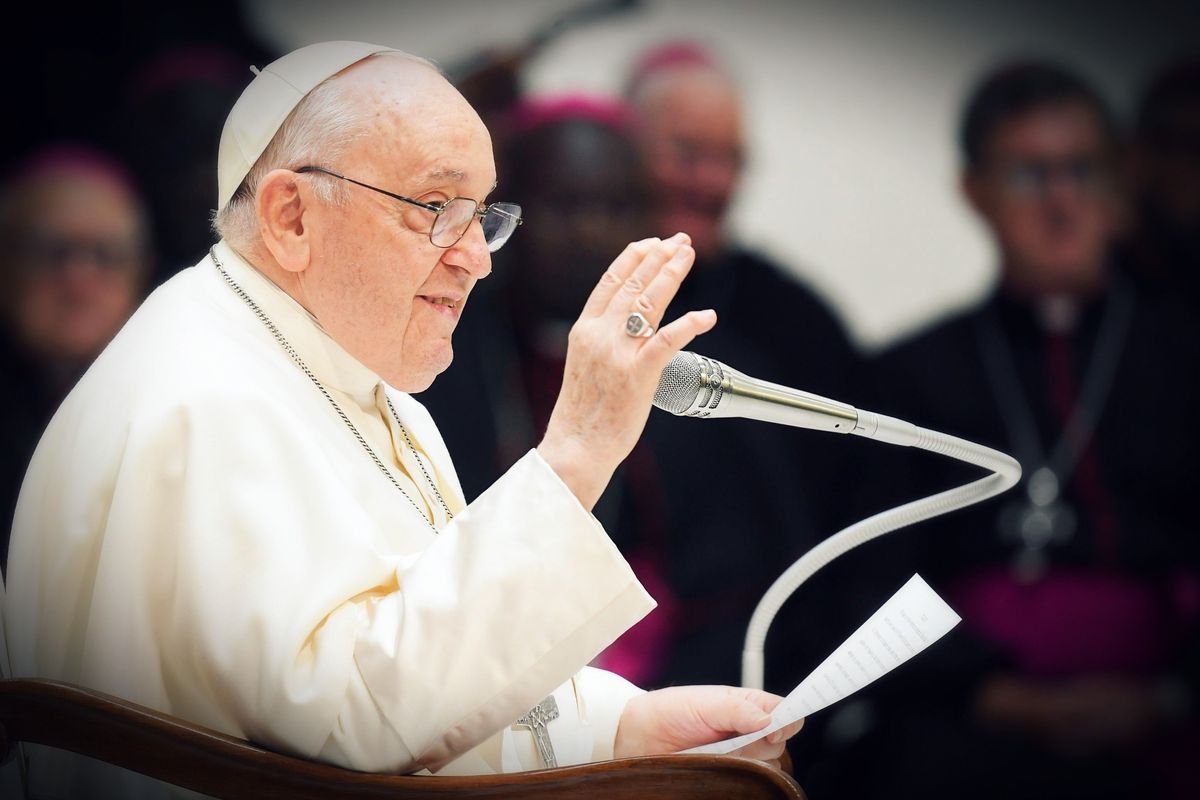 Papa Francesco spiazza i suoi tifosi: «Il gender è il pericolo peggiore»