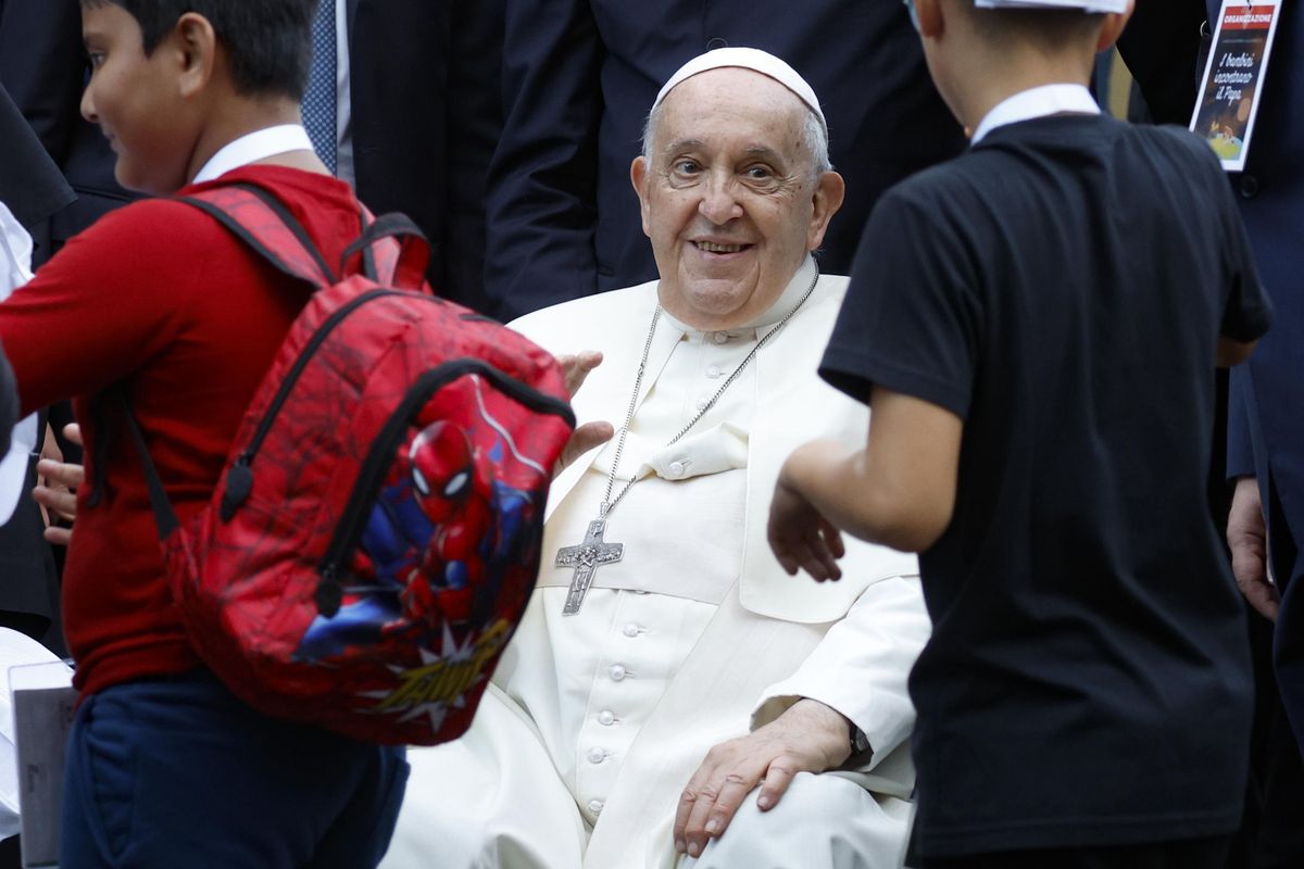 Ma sull’aborto Francesco è netto: «Chi lo esegue è un killer prezzolato»