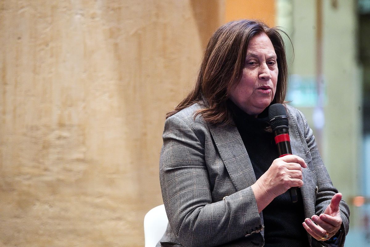 Cara Annunziata, dovrebbe diffidare di sé stessa