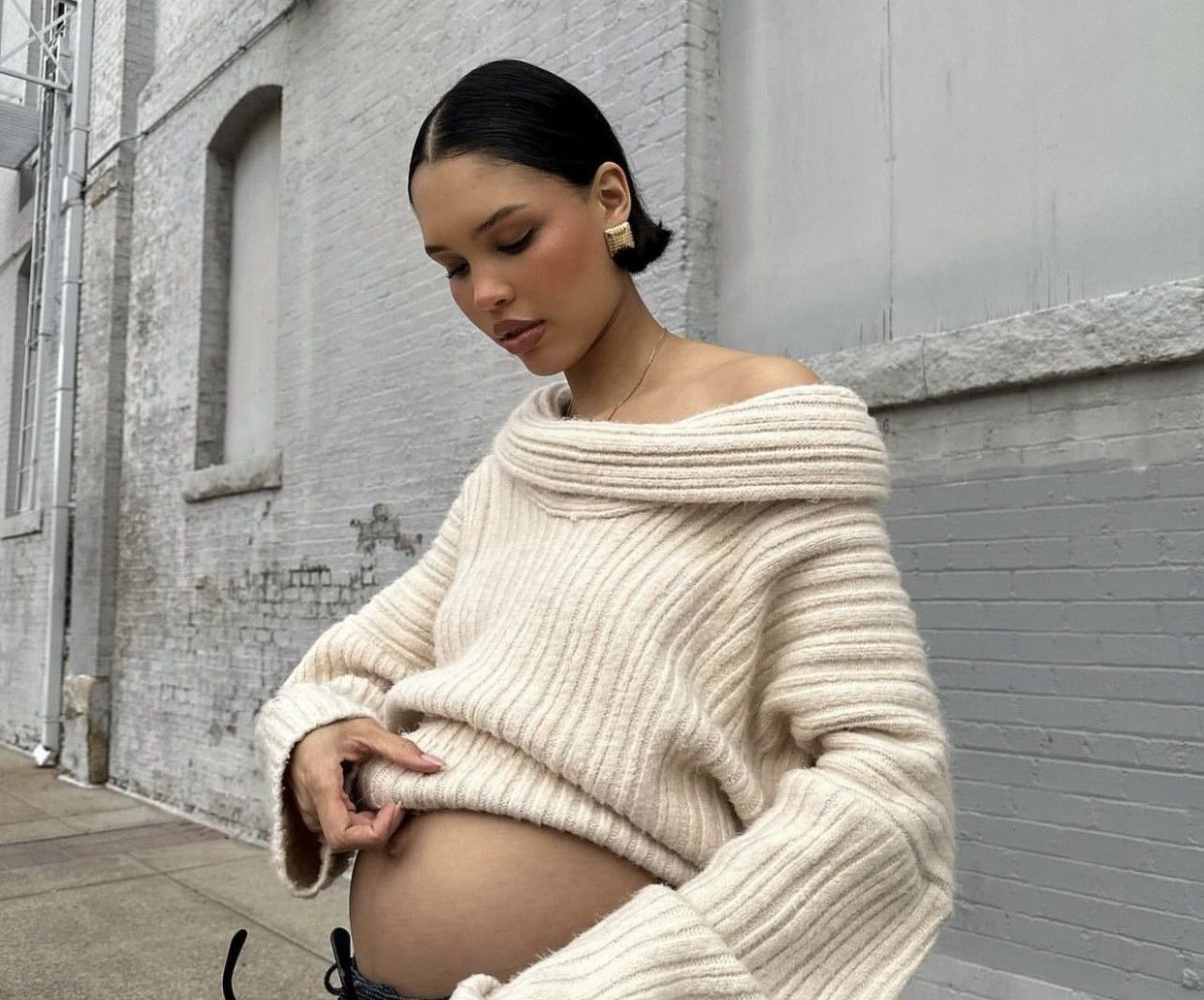 Why All The Nara Smith Tradwife Hate TikTok Controversy - xoNecole