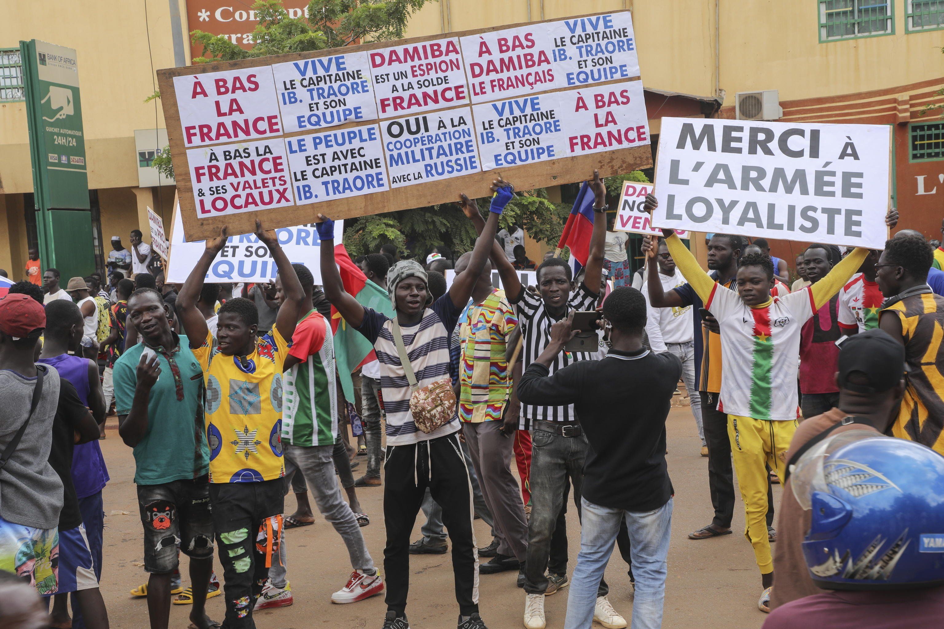 Golpe, jihadismo, profughi. Colabrodo Sahel