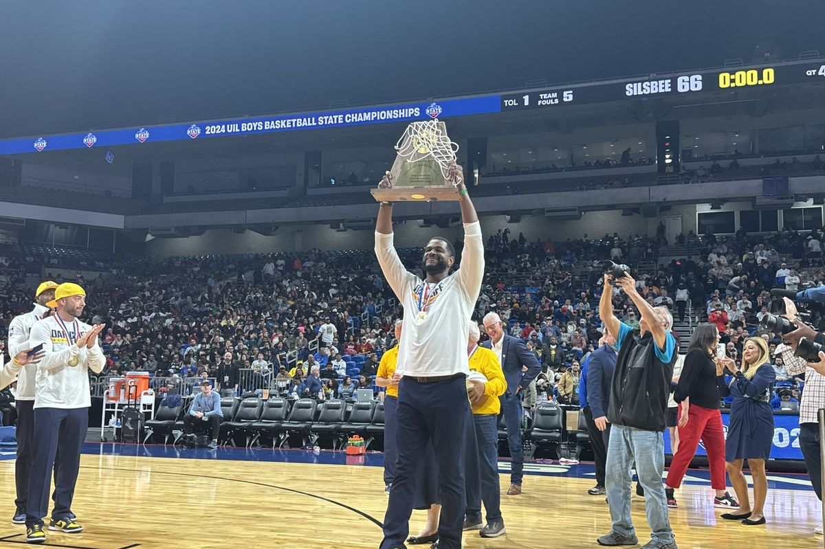 THREEPEAT: Oak Cliff Faith Family secures another title