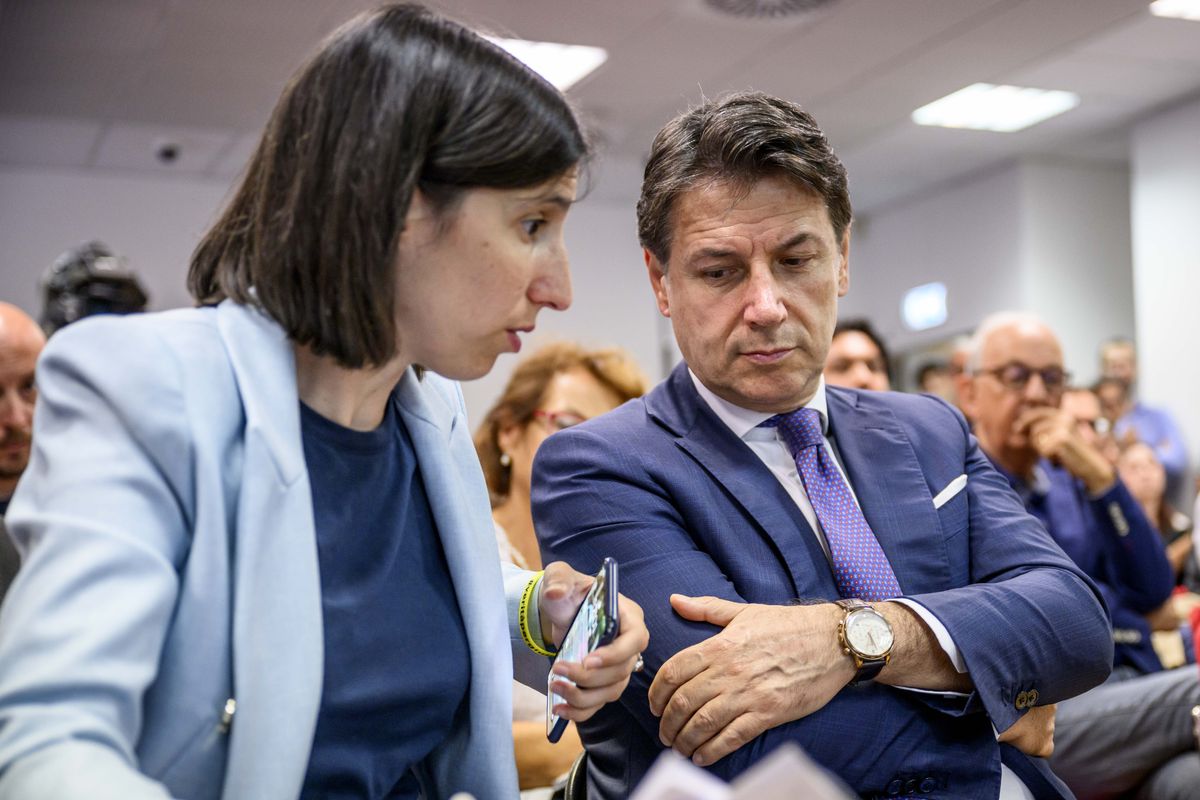 Dal vento sardo alla fiaba della svolta. La bolla dei media è già scoppiata