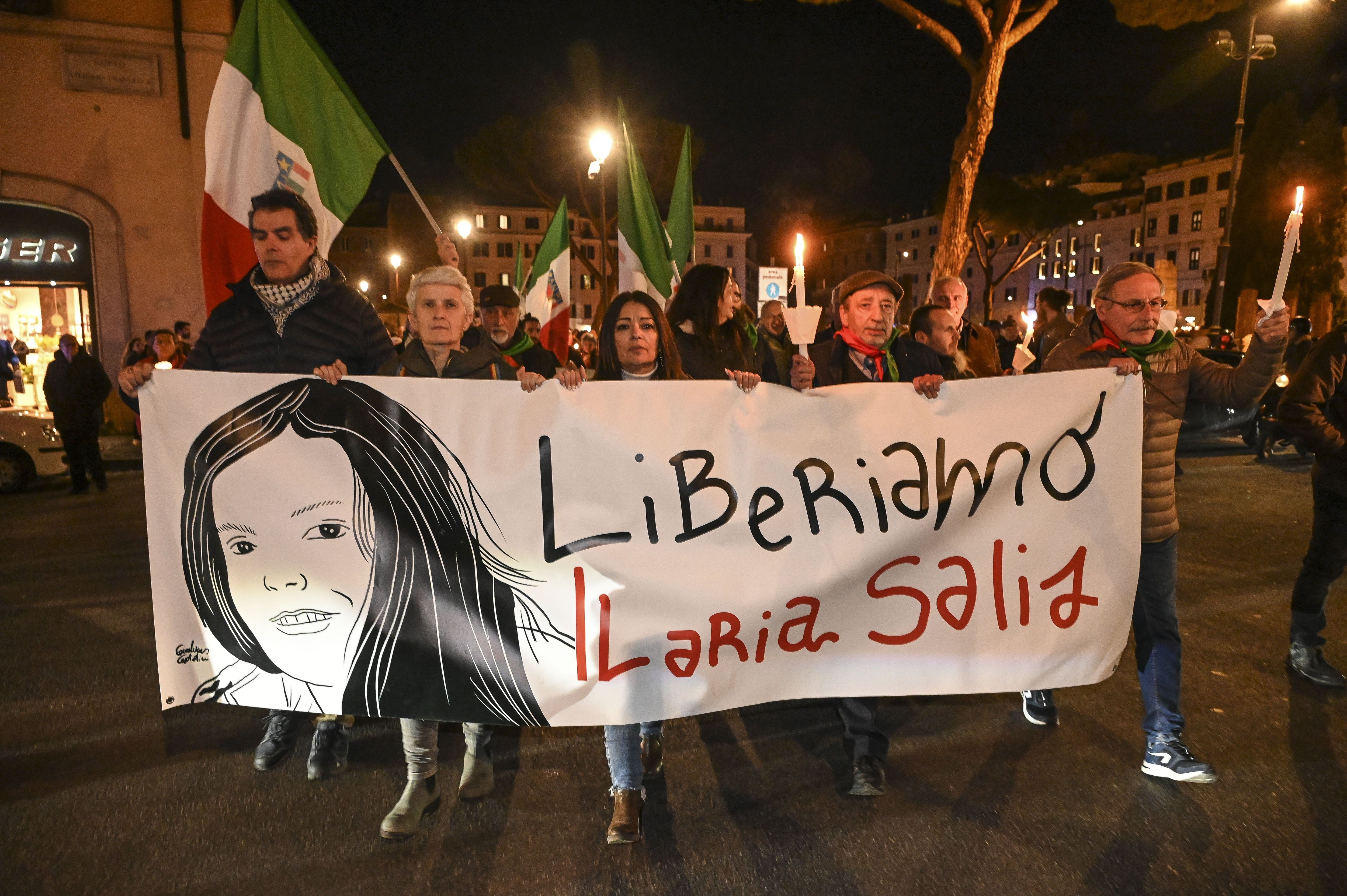 Altri 19 connazionali in attesa di giudizio a Budapest: per loro però il Colle tace