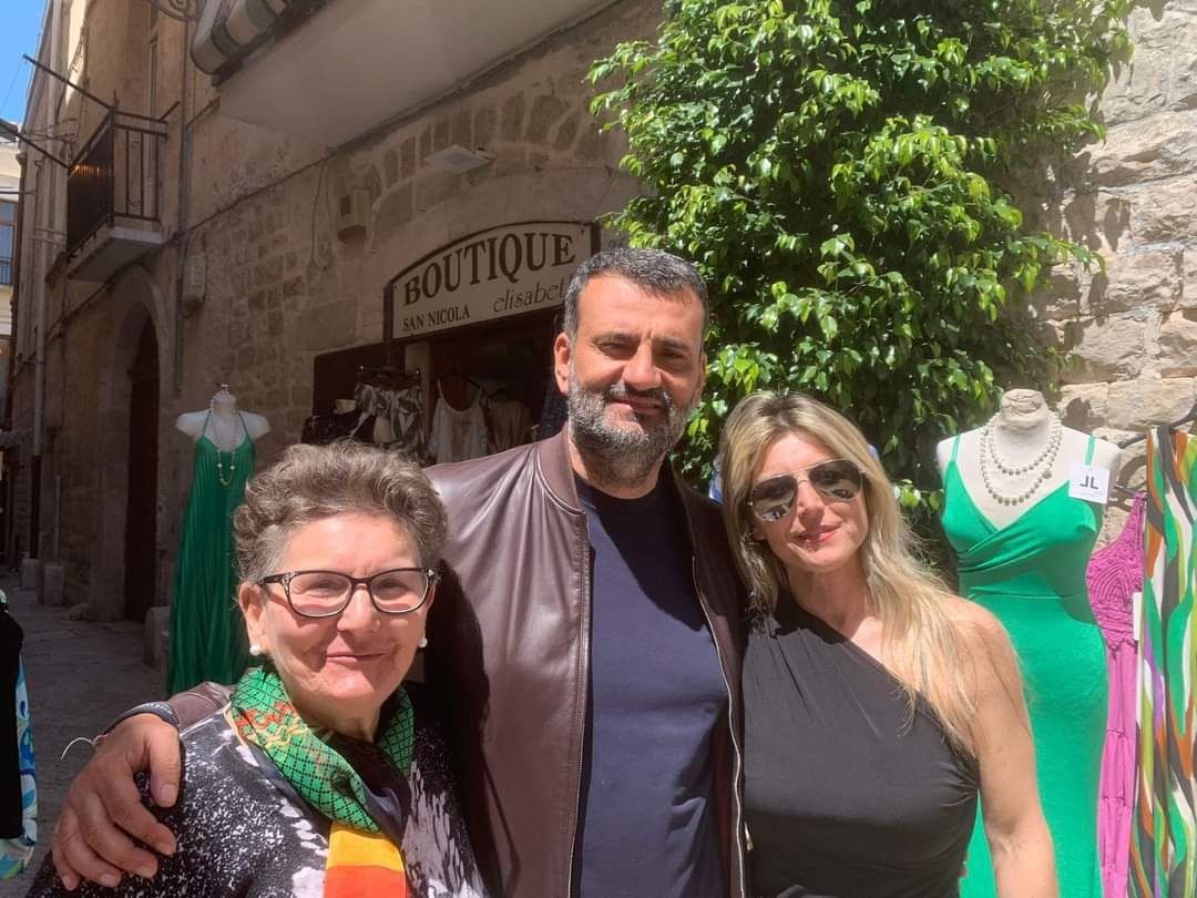 La smentita del sindaco è un clamoroso autogol. Una foto lo sbugiarda