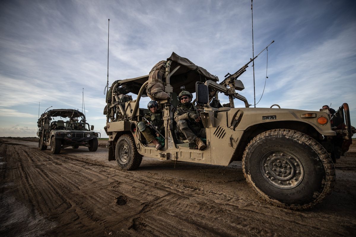 Israele, 40.000 tende per evacuare Rafah. L’Iran cerca vendetta ma usando gli alleati