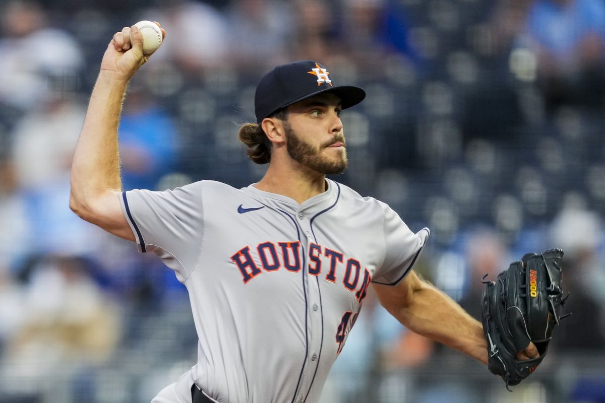 Astros top pitching prospect Spencer Arrighetti struggles in MLB debut against Royals