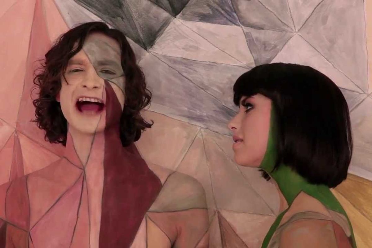 screenshot from Gotye's "Somebody That I Used to Know" video