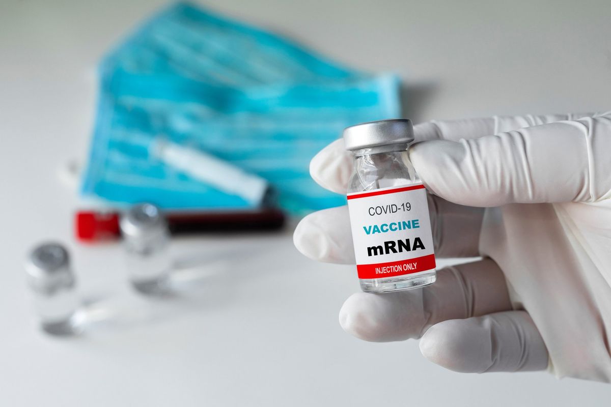 Lo studio sui vaccini a mRna «Possono stimolare i tumori e le metastasi»