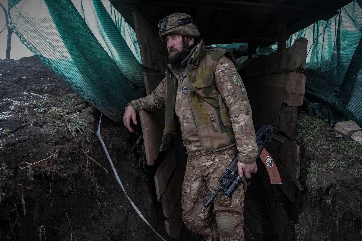 Per i suoi ufficiali Zelensky è nudo: «Il fronte adesso rischia di crollare»