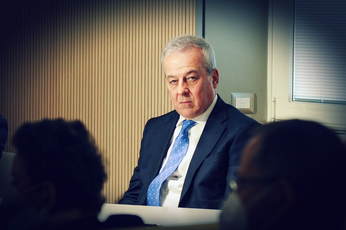 Gli artefici dei fiaschi pandemici ora si preoccupano della sanità