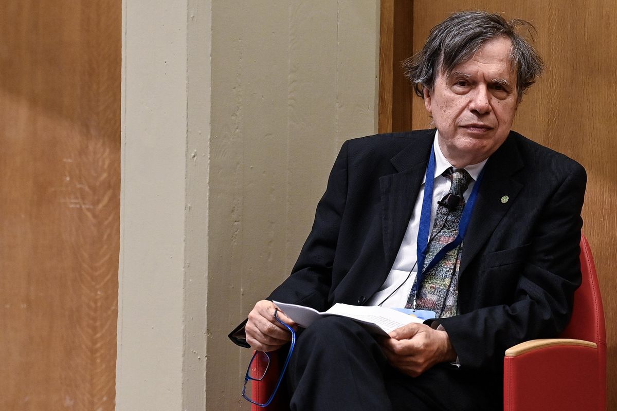 Quei professori a chiamata (politica) che tacevano sugli sprechi del Covid