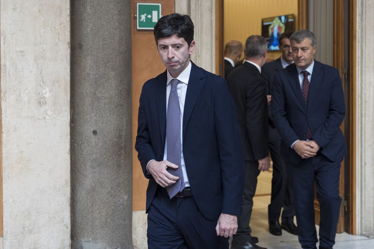 Il tribunale dei ministri salva Speranza