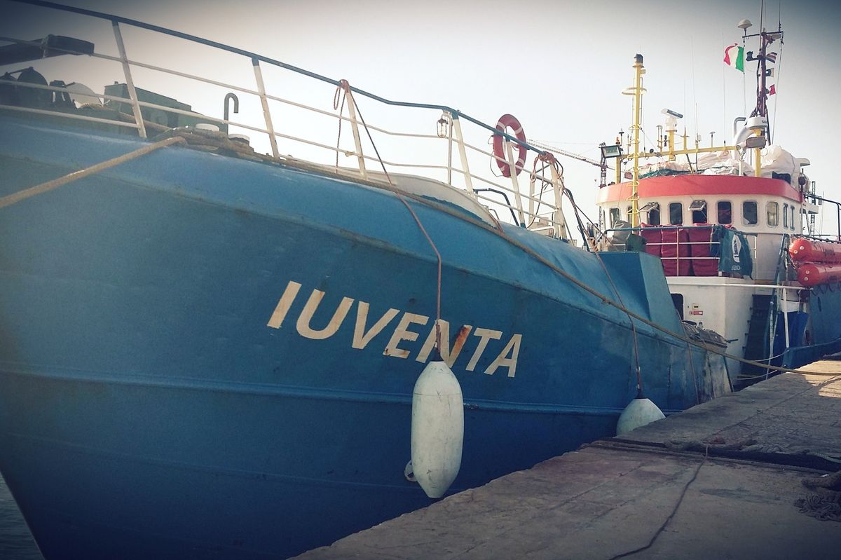 Nuovo assist dei giudici alle Ong. Assolti i sospetti «tassisti del mare»