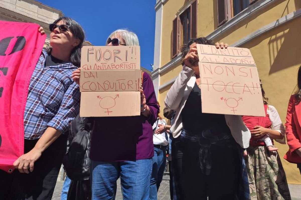 Leggete in tv anche la legge sull’aborto: tutta...