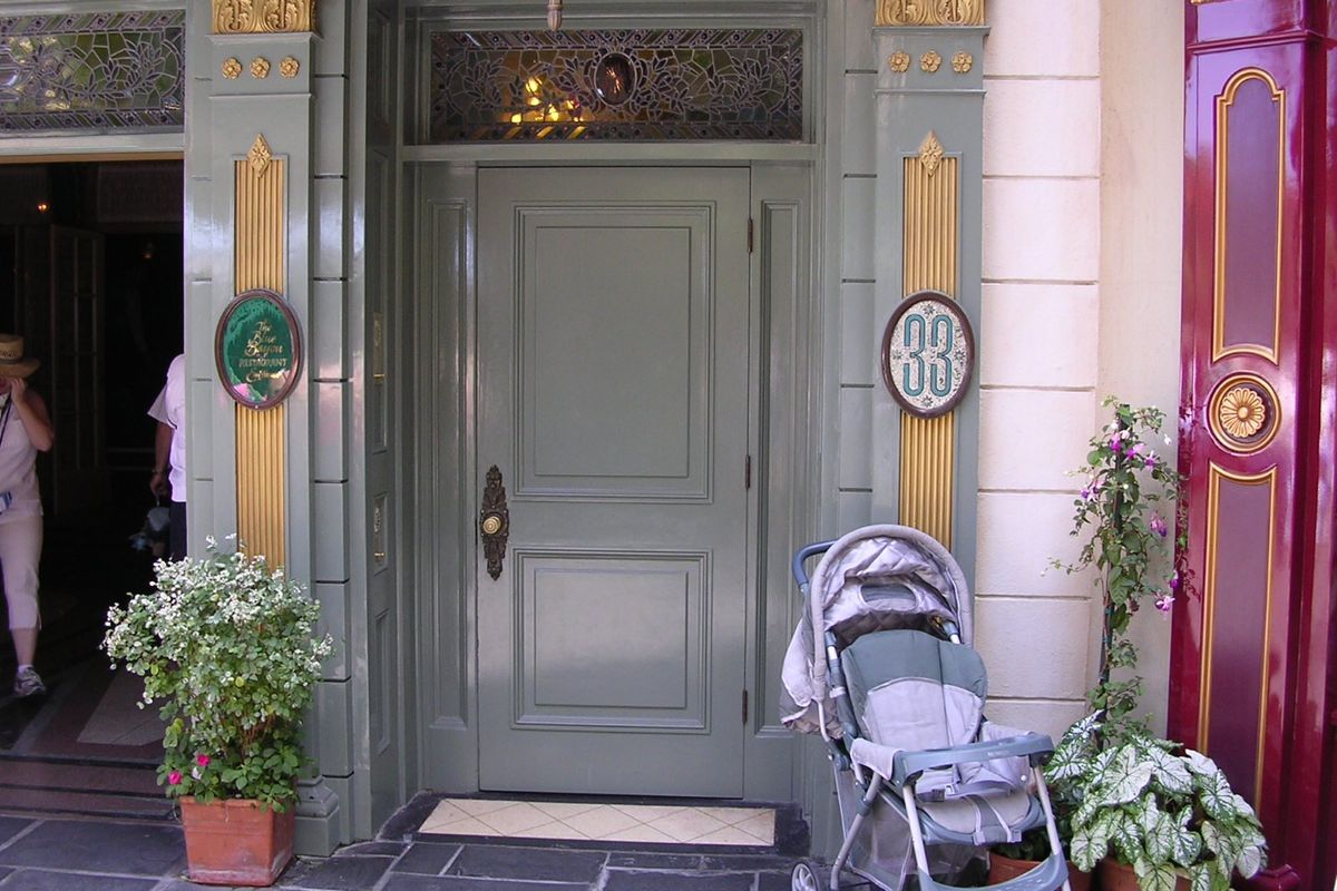 Disney, camouflage, Club 33