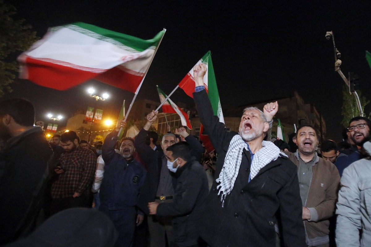 L’Iran incendia il mondo. Serve uno stop in Ucraina