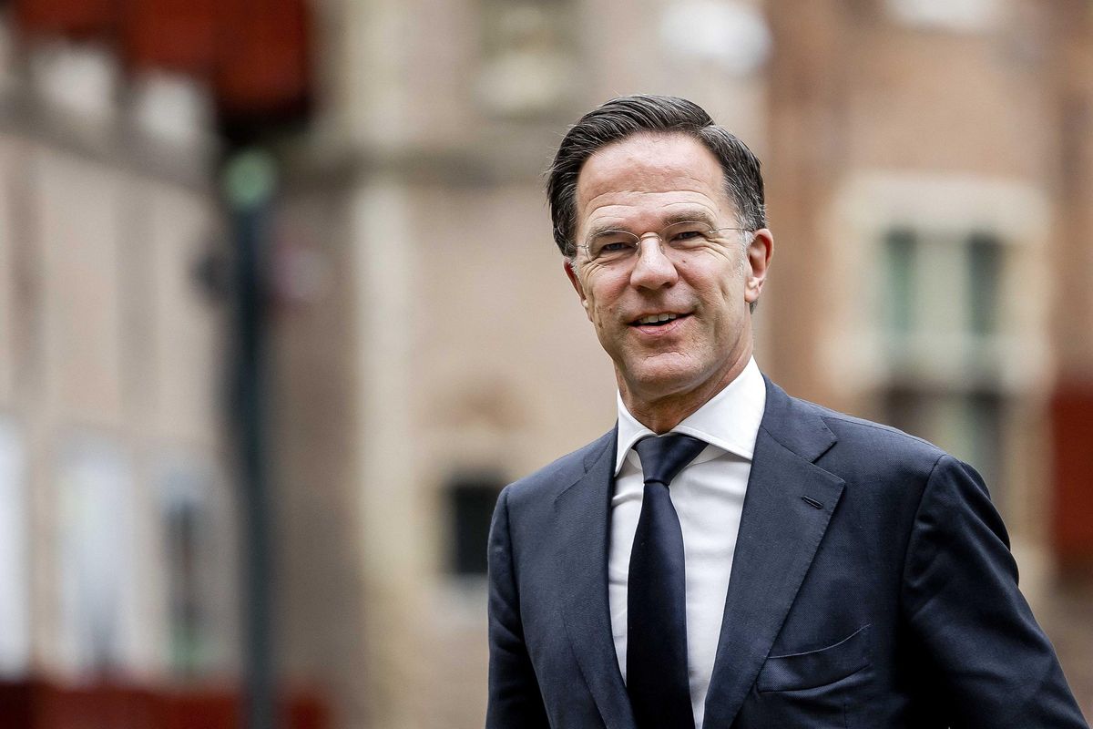 Nato, per il dopo Stoltenberg nasce la fronda anti Rutte con la benedizione di Trump