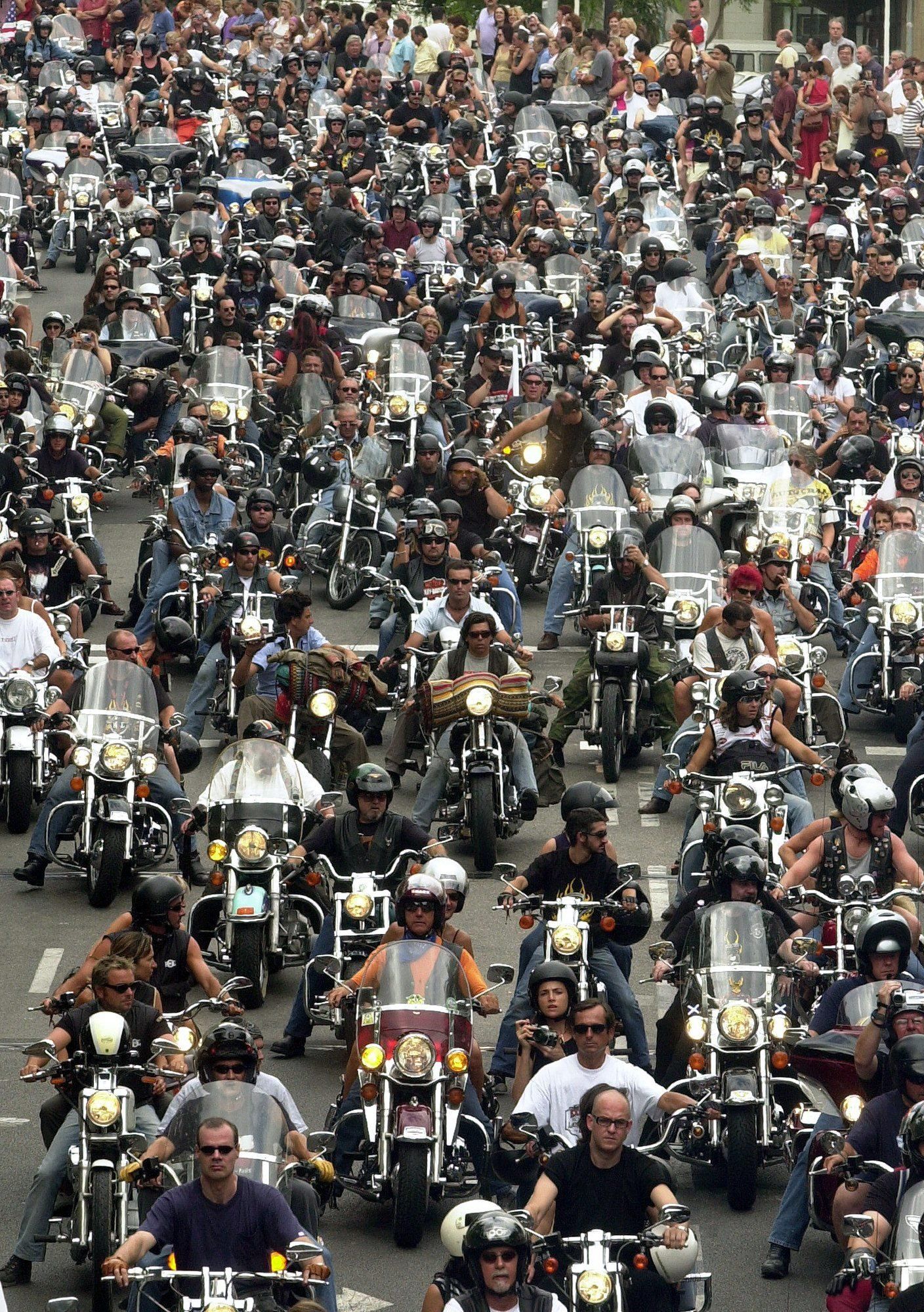 Dai bikers alle donne-fumetto: ognuno vuole la sua giornata nazionale