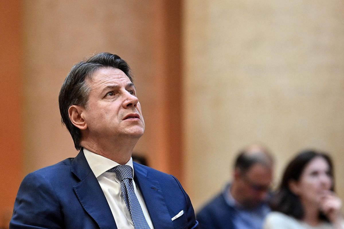 Conte accusa: salari da fame. Ma in 3 anni a Palazzo Chigi non ha fatto nulla per alzarli