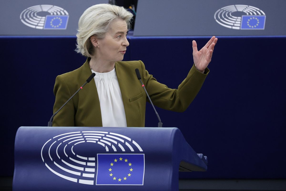 «Gli Stati responsabili per i danni». Lo scaricabarile di Ursula sulle fiale