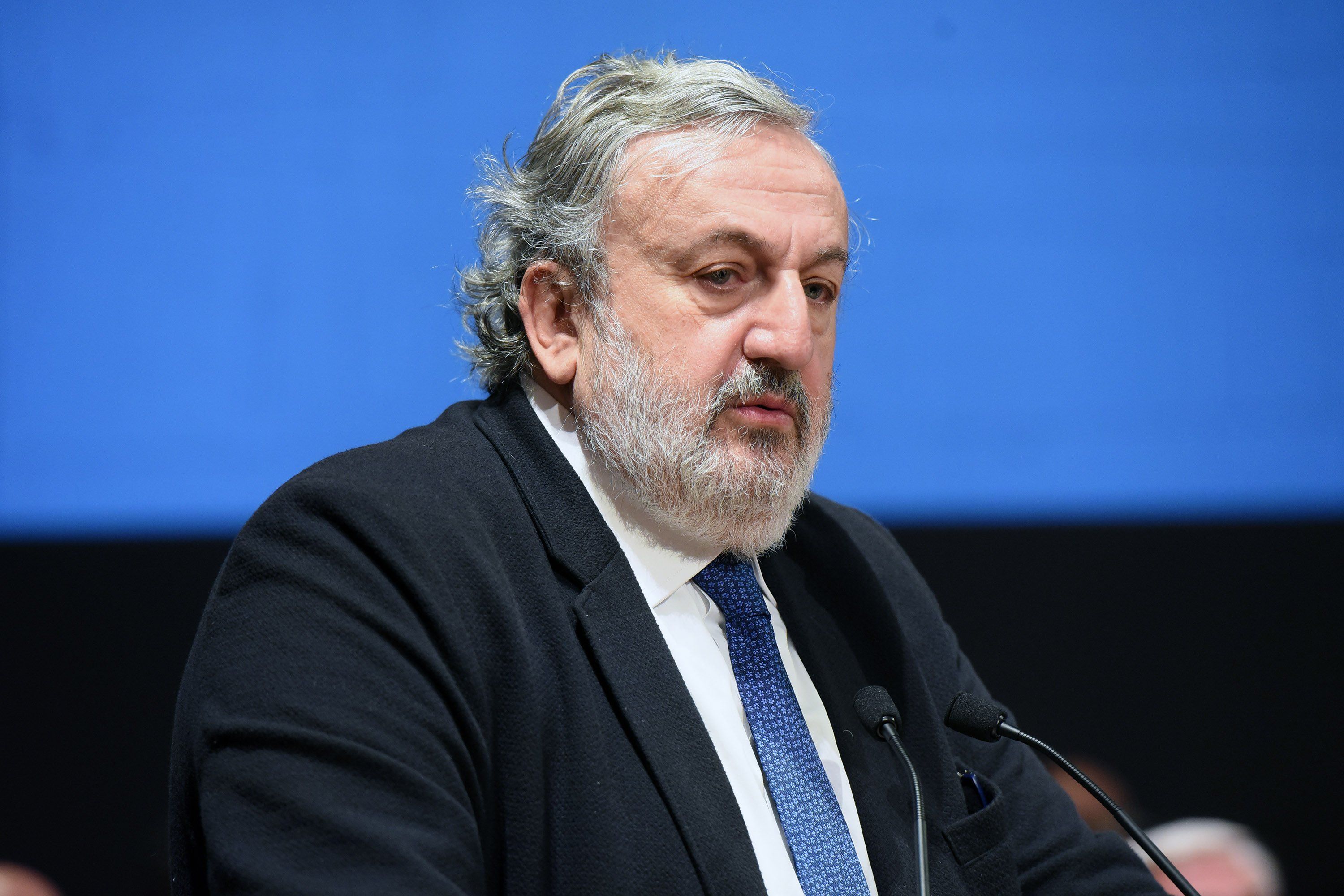 La quiete dopo la tempesta grillina. No alla sfiducia, M5s salva Emiliano