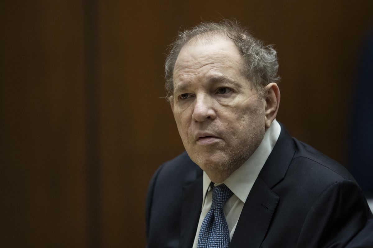 Revocata una condanna a Weinstein ma il produttore resterà in galera