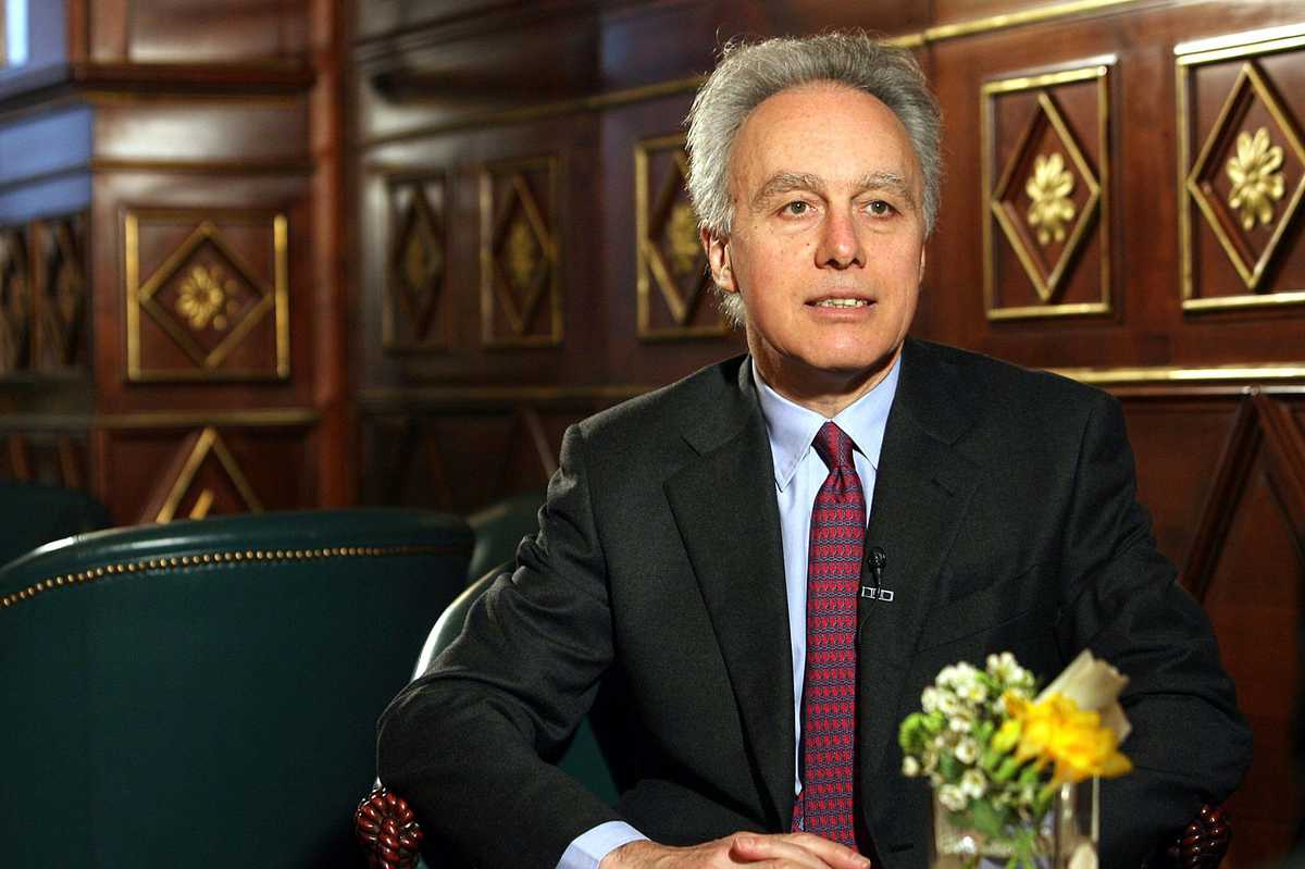 La retromarcia (interessata) di Draghi e Giavazzi su debito e austerità