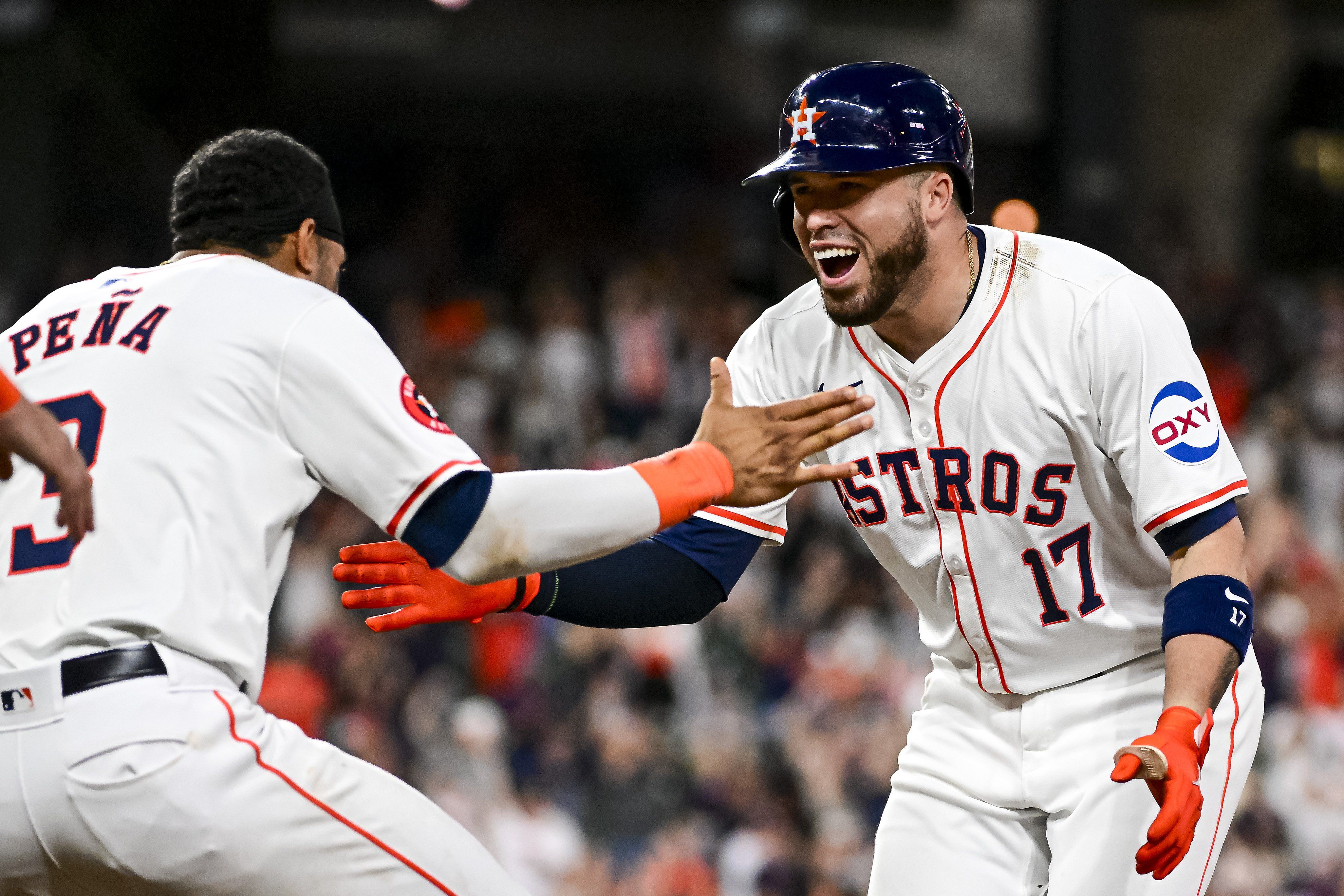 Astros get win over A's after Blanco ejected early for foreign substance