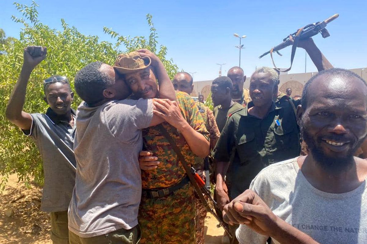 Sudan, già 10.000 morti. E si muovono i sauditi