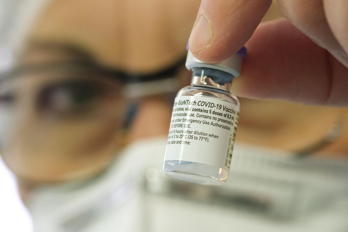 Dall’ictus ai trombi. Anche i danneggiati dal vaccino di Pfizer chiedono indennizzi