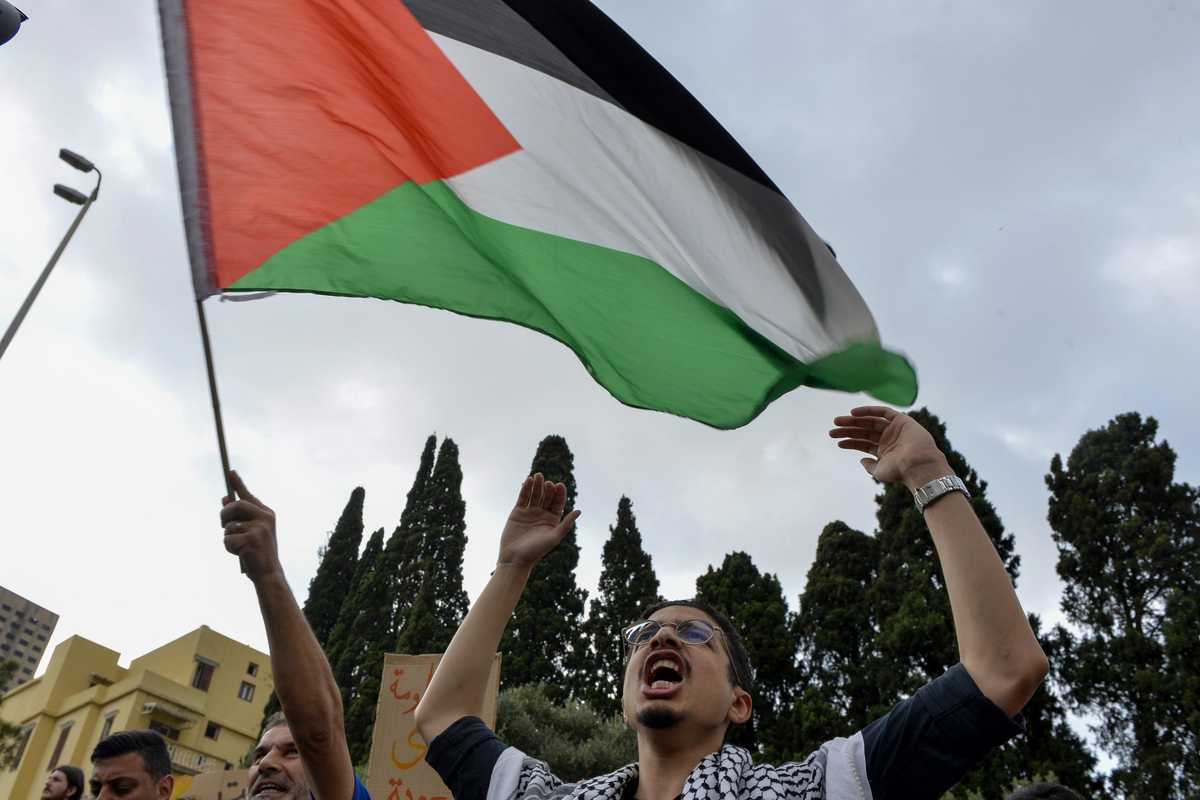 La balla della Bibbia violenta come il Corano