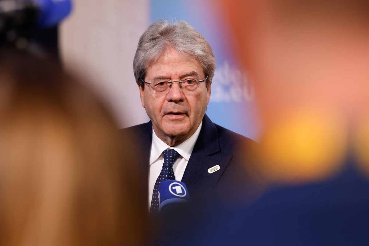 Gentiloni smaschera Conte: «Non negoziò i soldi del Pnrr. A decidere fu un algoritmo»