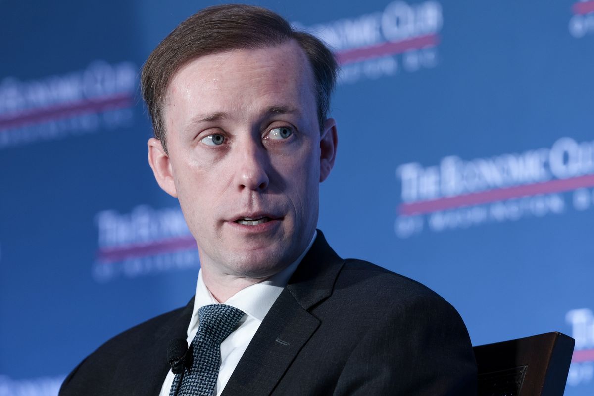 Il senso del viaggio di Jake Sullivan in Arabia Saudita